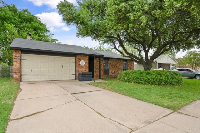 5321 Strickland Avenue, The Colony, TX 75056