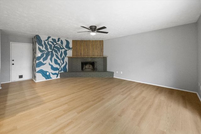 5321 Strickland Avenue, The Colony, TX 75056