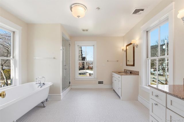 25 Chestnut Street, Cold Spring, NY 10516