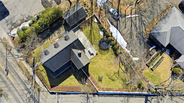 25 Chestnut Street, Cold Spring, NY 10516