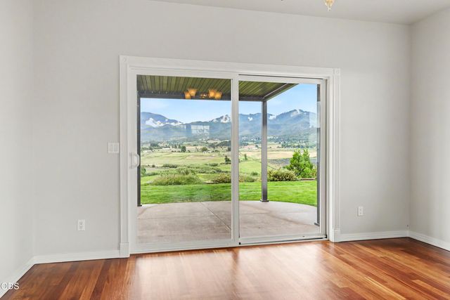 825 Amerman Drive, Phoenix, OR 97535