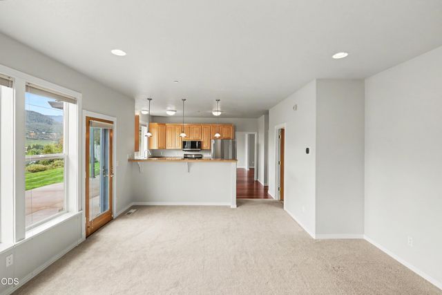 825 Amerman Drive, Phoenix, OR 97535