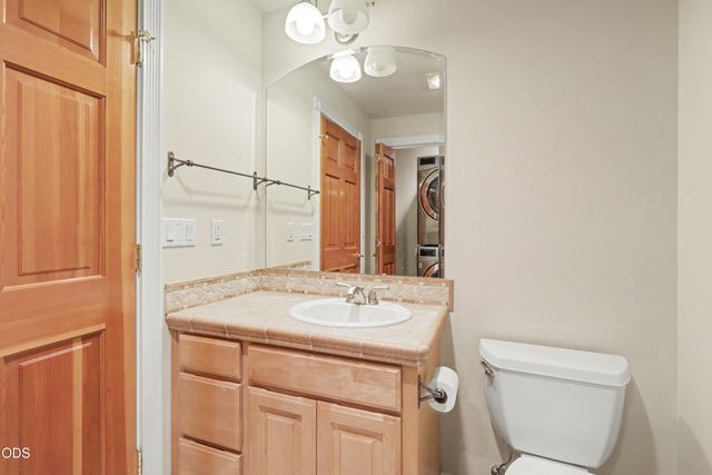 825 Amerman Drive, Phoenix, OR 97535