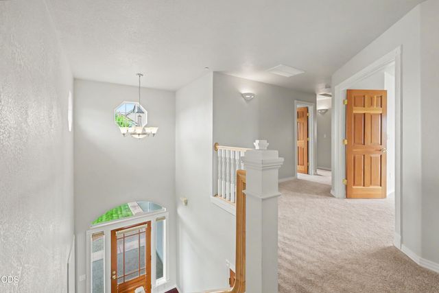 825 Amerman Drive, Phoenix, OR 97535