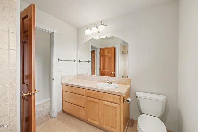 825 Amerman Drive, Phoenix, OR 97535