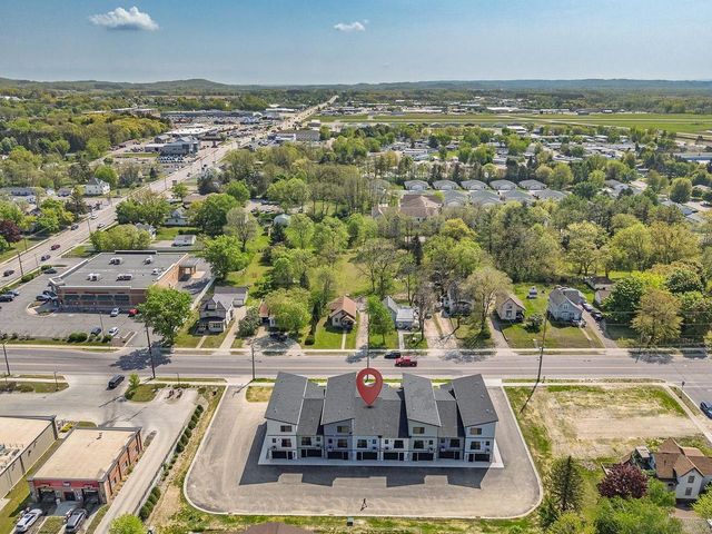 216 S Dewey Avenue, Reedsburg, WI 53959