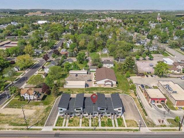 216 S Dewey Avenue, Reedsburg, WI 53959