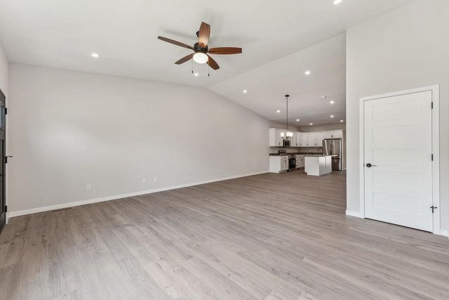 216 S Dewey Avenue, Reedsburg, WI 53959