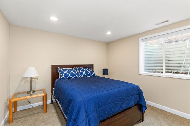 1454 Nine Iron Drive, West Des Moines, IA 50266