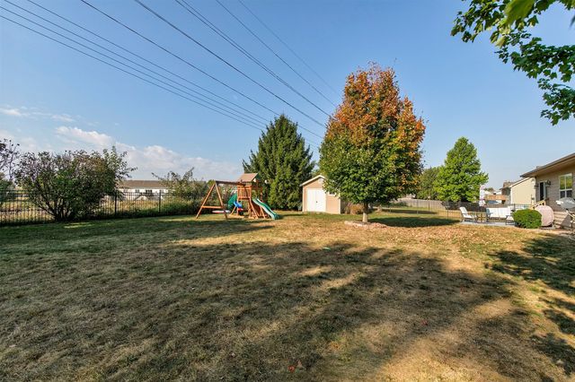 1454 Nine Iron Drive, West Des Moines, IA 50266