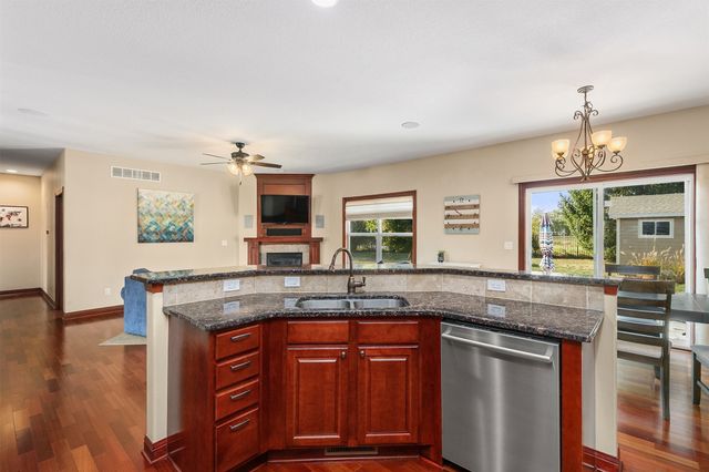 1454 Nine Iron Drive, West Des Moines, IA 50266