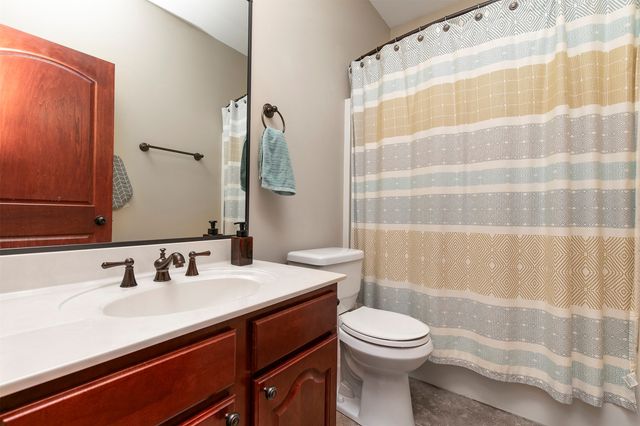 1454 Nine Iron Drive, West Des Moines, IA 50266