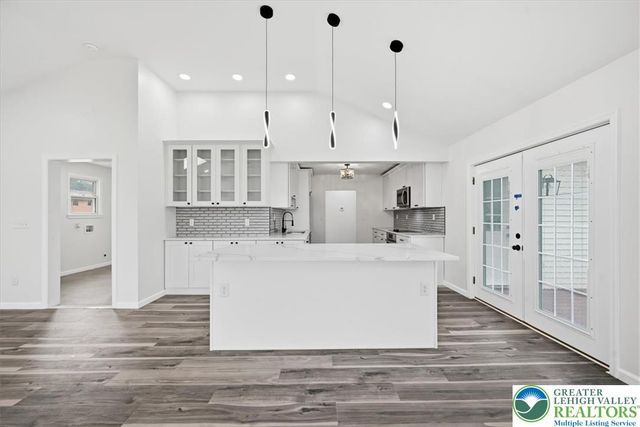 301 South Watson Street, Palmer Twp, PA 18045