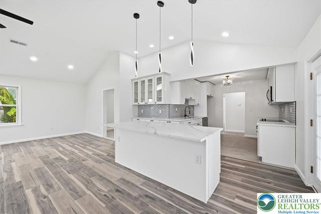 301 South Watson Street, Palmer Twp, PA 18045