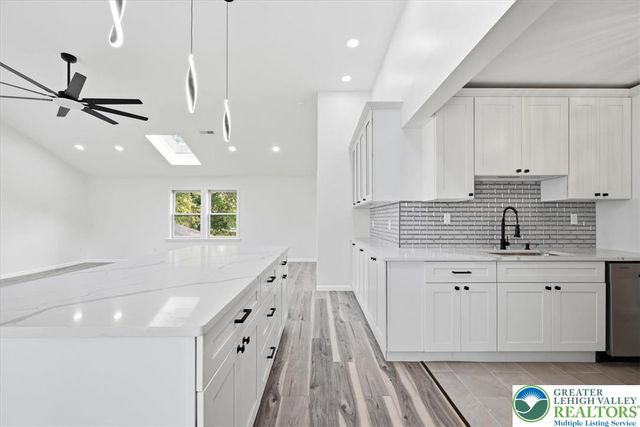301 South Watson Street, Palmer Twp, PA 18045