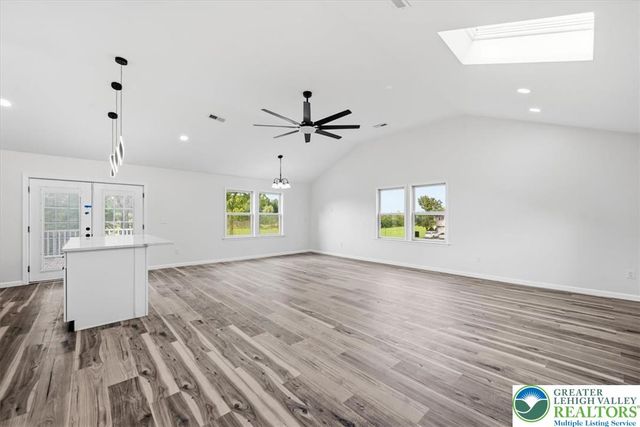 301 South Watson Street, Palmer Twp, PA 18045