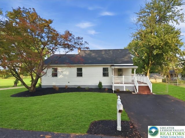 301 South Watson Street, Palmer Twp, PA 18045