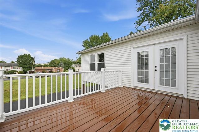 301 South Watson Street, Palmer Twp, PA 18045