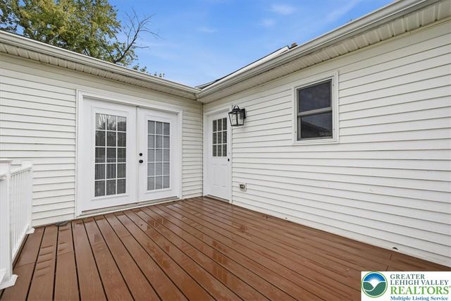 301 South Watson Street, Palmer Twp, PA 18045