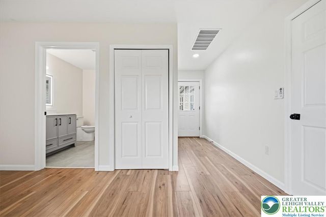 301 South Watson Street, Palmer Twp, PA 18045