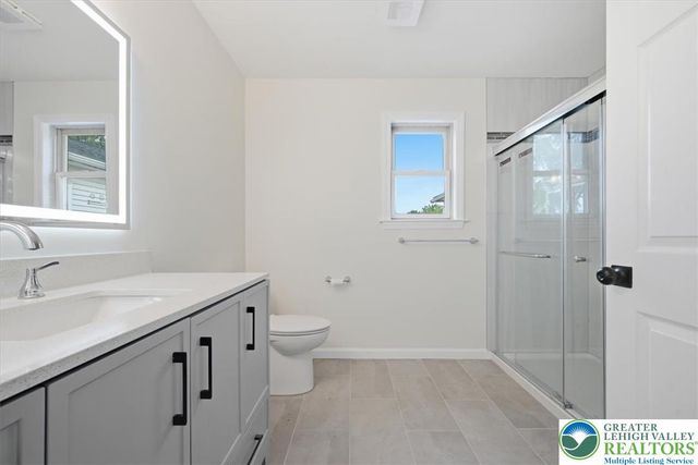 301 South Watson Street, Palmer Twp, PA 18045
