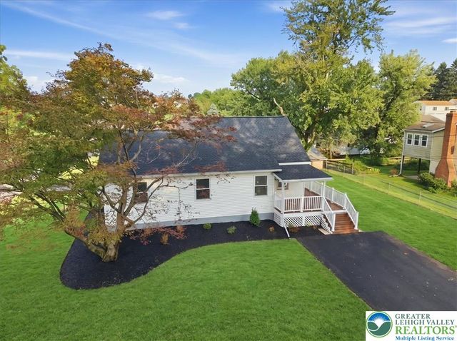 301 South Watson Street, Palmer Twp, PA 18045