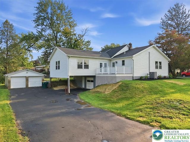 301 South Watson Street, Palmer Twp, PA 18045