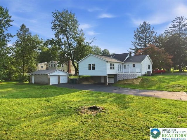 301 South Watson Street, Palmer Twp, PA 18045