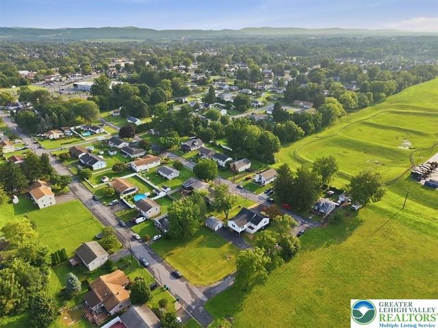 301 South Watson Street, Palmer Twp, PA 18045