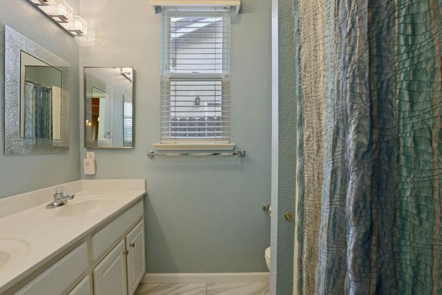 2804 Sagemill Dr, Modesto, CA 95355