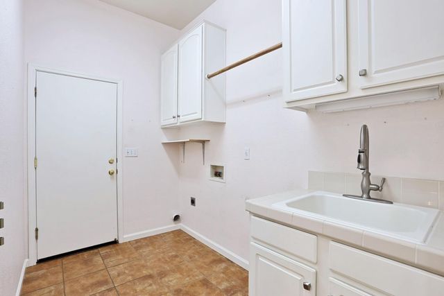 2804 Sagemill Dr, Modesto, CA 95355