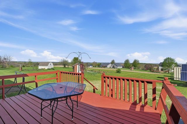 201 Dougherty Court, Ridgeway, WI 53582