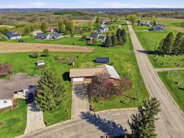 201 Dougherty Court, Ridgeway, WI 53582