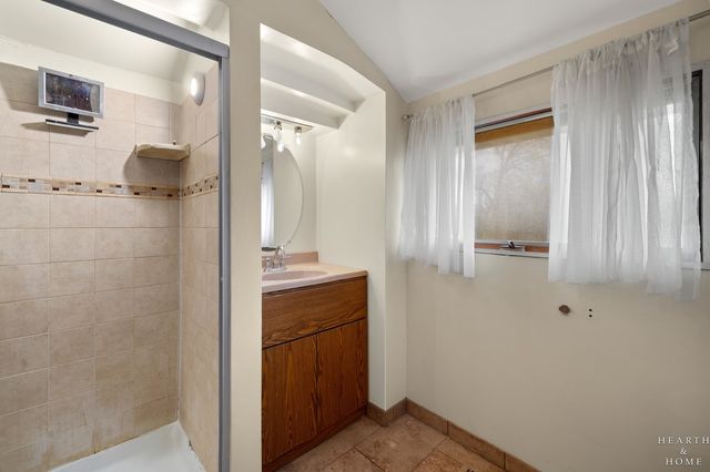 519 Algonquin Road, Fox River Grove, IL 60021