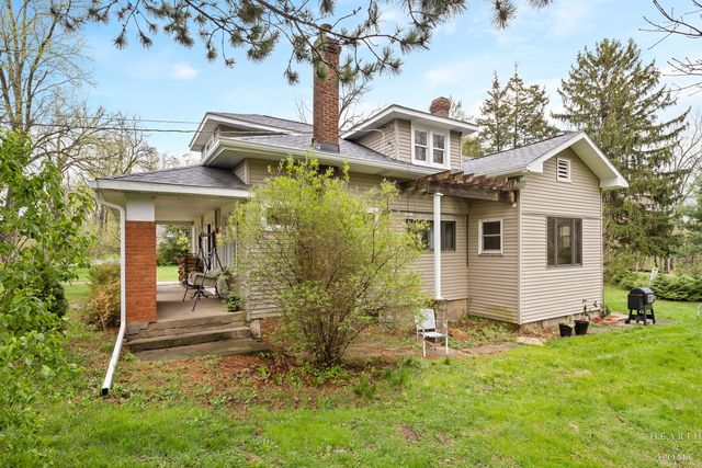 519 Algonquin Road, Fox River Grove, IL 60021