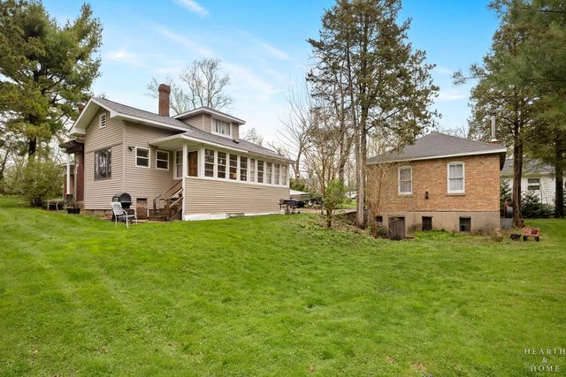 519 Algonquin Road, Fox River Grove, IL 60021