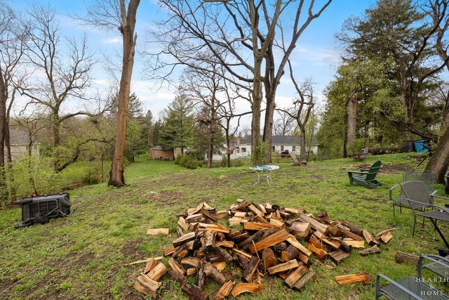 519 Algonquin Road, Fox River Grove, IL 60021