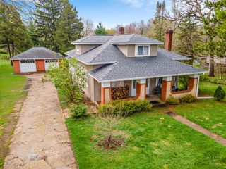 519 Algonquin Road, Fox River Grove, IL 60021