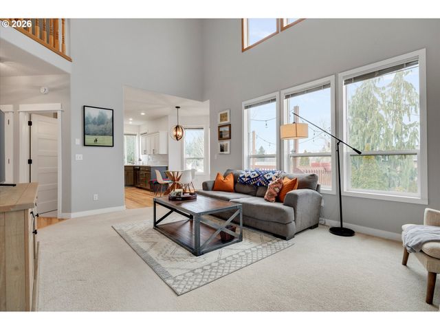 10907 Se HENDERSON Dr, Portland, OR 97266