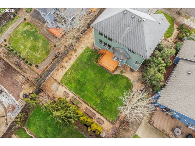 10907 Se HENDERSON Dr, Portland, OR 97266