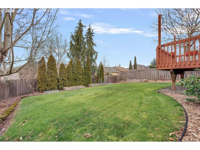 10907 Se HENDERSON Dr, Portland, OR 97266