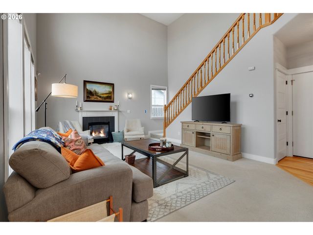 10907 Se HENDERSON Dr, Portland, OR 97266