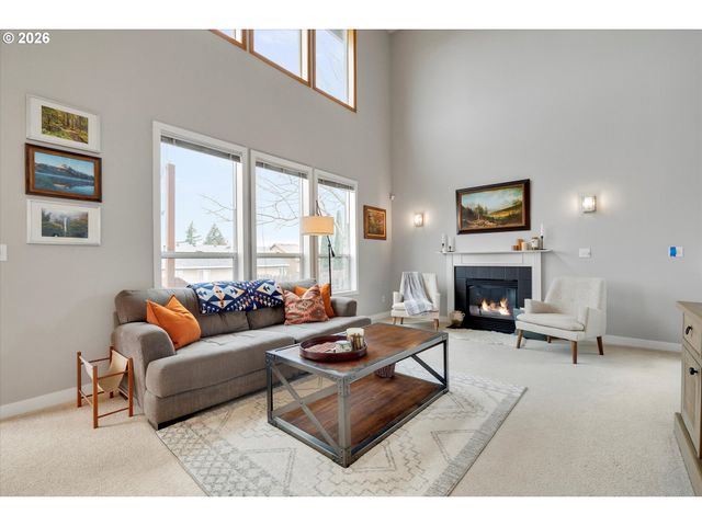 10907 Se HENDERSON Dr, Portland, OR 97266