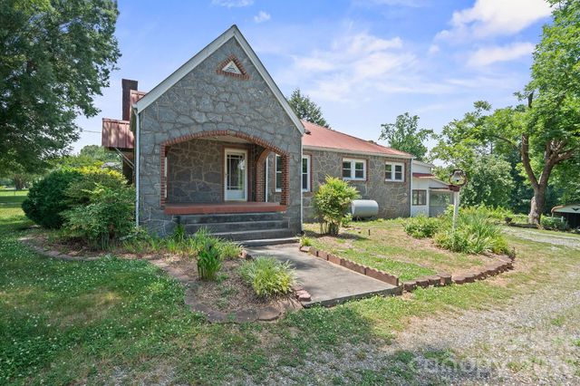 3219 US 70 Highway E, Morganton, NC 28655