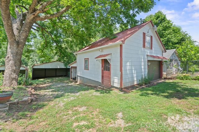 3219 US 70 Highway E, Morganton, NC 28655