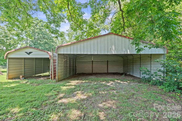 3219 US 70 Highway E, Morganton, NC 28655