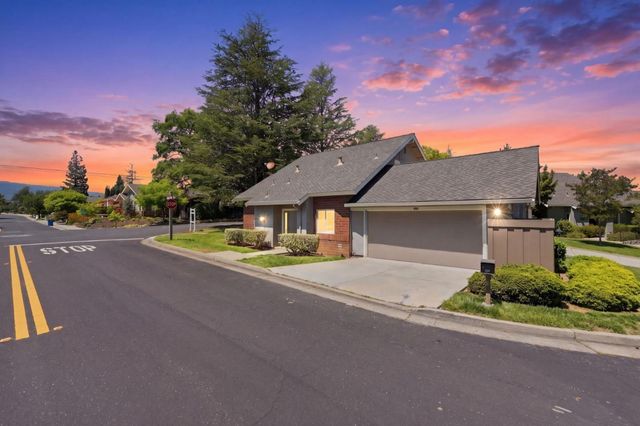 230 Escobar Avenue, Los Gatos, CA 95032