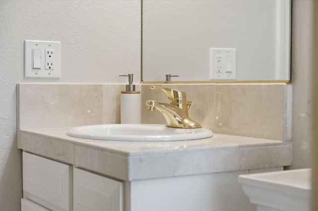 230 Escobar Avenue, Los Gatos, CA 95032