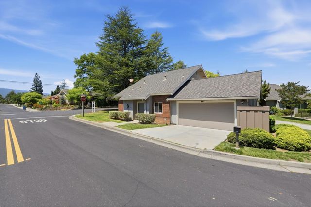 230 Escobar Avenue, Los Gatos, CA 95032