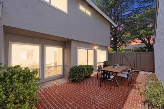 230 Escobar Avenue, Los Gatos, CA 95032